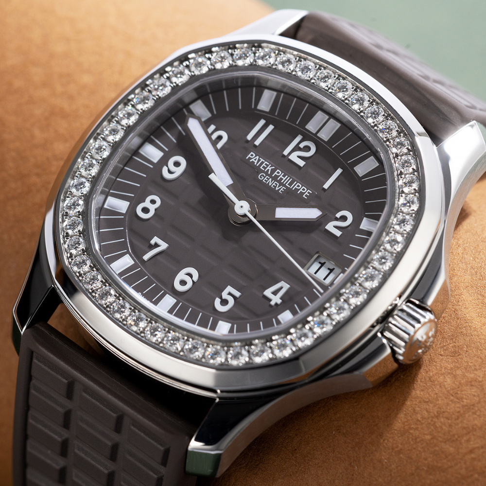 Patek Philippe Aquanaut Luce 5067A-023 - Image 2